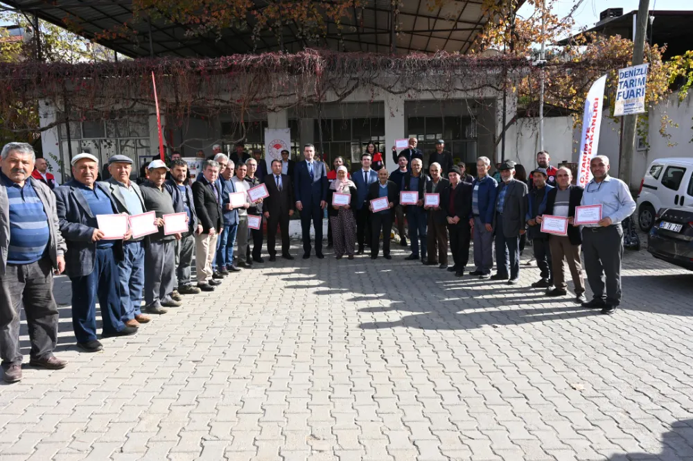 Tavas’ta “Zeytin Çiftçi Tarla Okulu” Sona Erdi