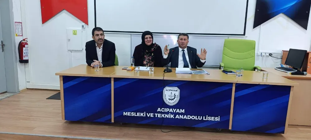 Acıpayam Ticaret Odası, Mesleki Eğitim Vurgusuyla Kariyer Günleri’ne Katıldı