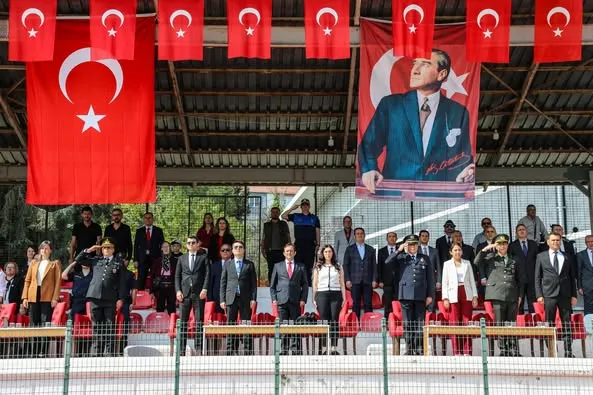 Acıpayam’da 19 Mayıs Coşkusu: Gençlerle Bayram Sevinci